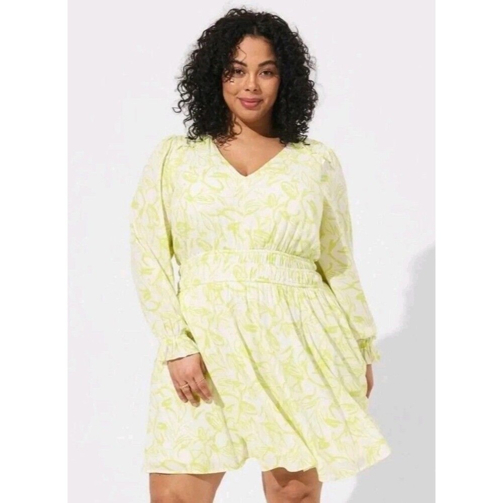 Torrid Mini Wash Gauze Wide Waist Skater Dress Lime White Floral Size 4X 26 NWT - Picture 1 of 5